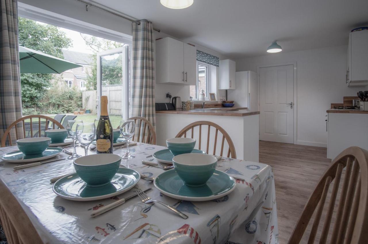 Maes Yr Odyn - 3 Bedroom Holiday Home - Narberth Exteriör bild